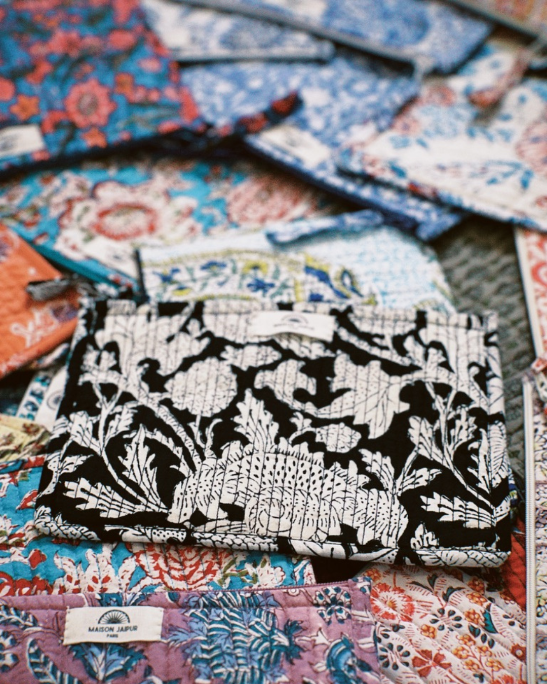 TROUSSE BOMBAY